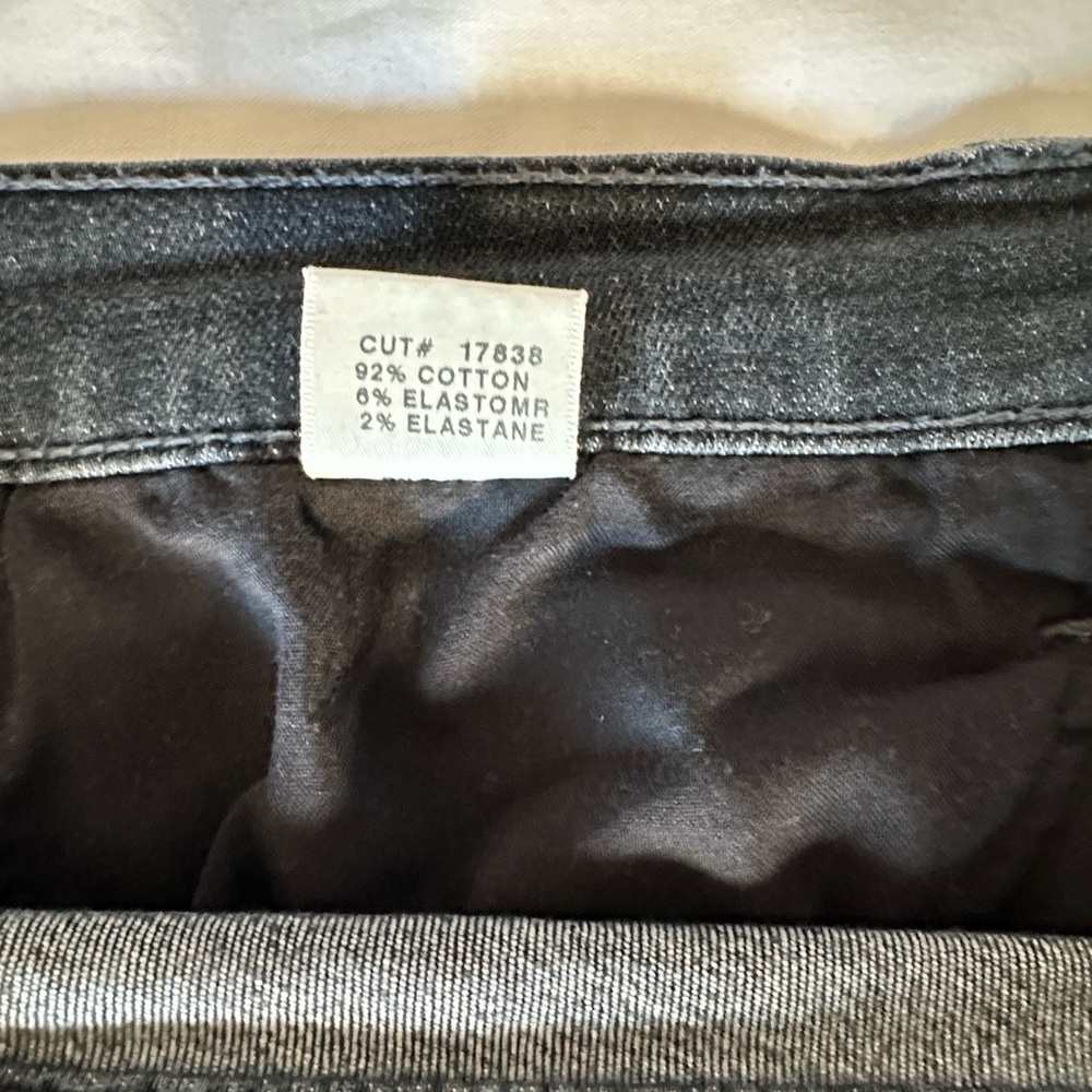 J Brand Remy High Rise Slim Bootcut Jeans - Picture 6 of 9